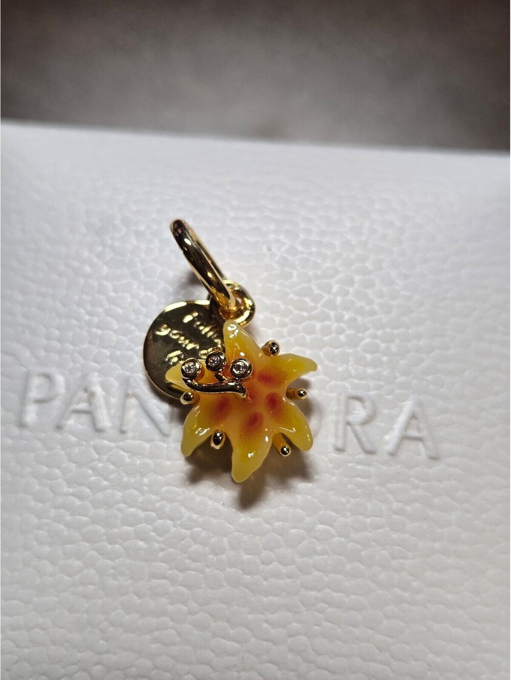 Pandora tangled sundrop flower charm